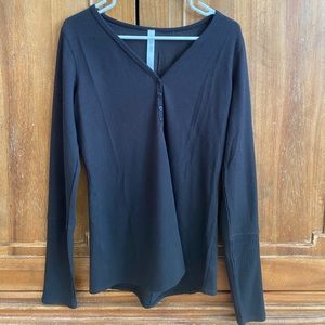 Black Lululemon long sleeve